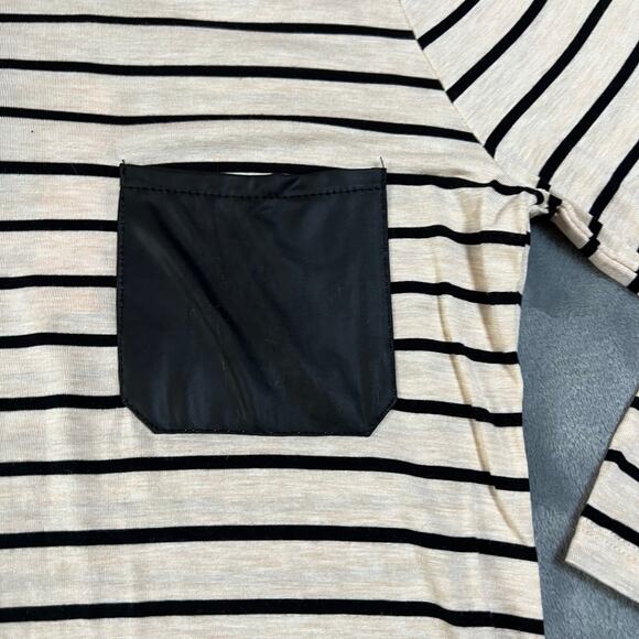 Romeo & Juliet Couture Crewneck Stripe Faux Leather Trim Top Size Small NEW - Picture 6 of 9